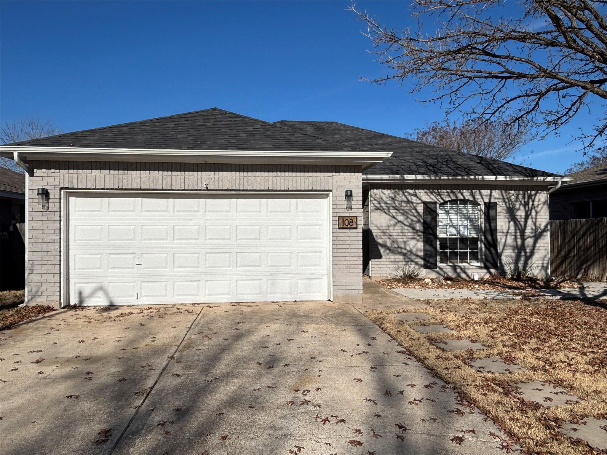108 Shenandoah, Elgin, TX 78621 — photo 1
