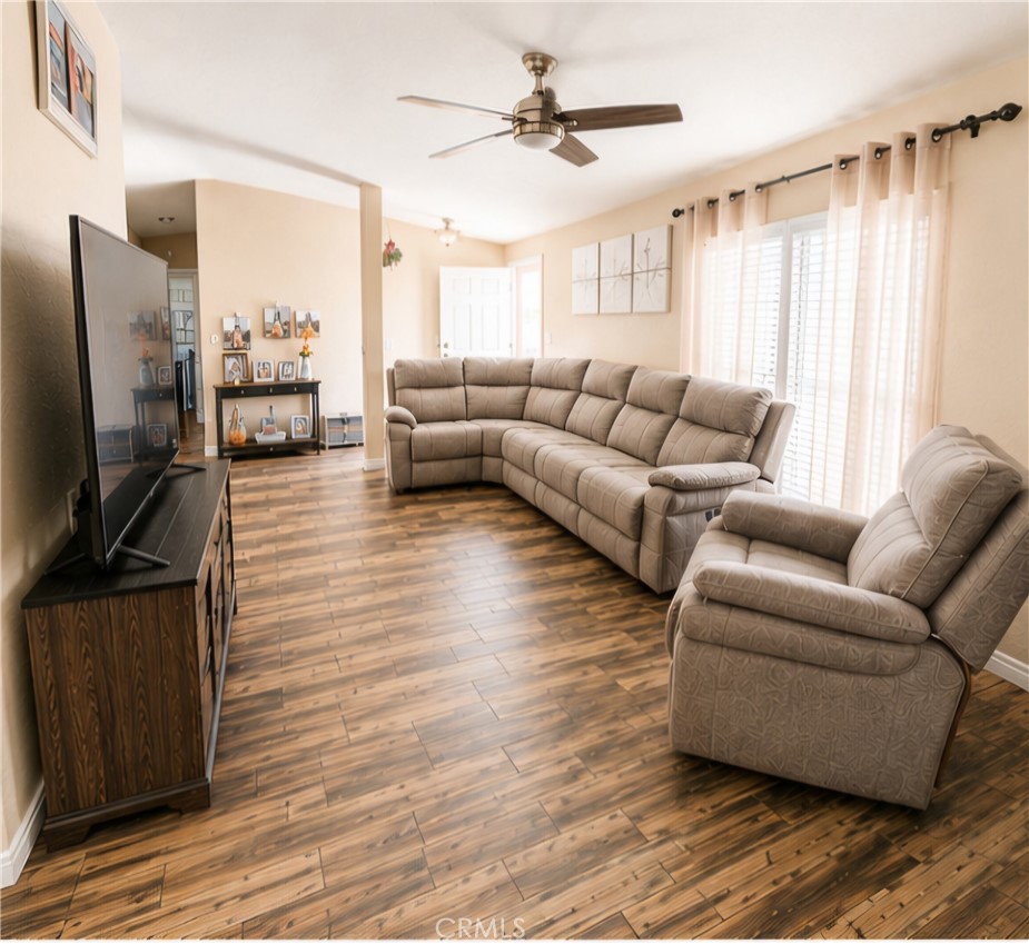 989 Bettina, San Jacinto, CA 92582 — photo 1