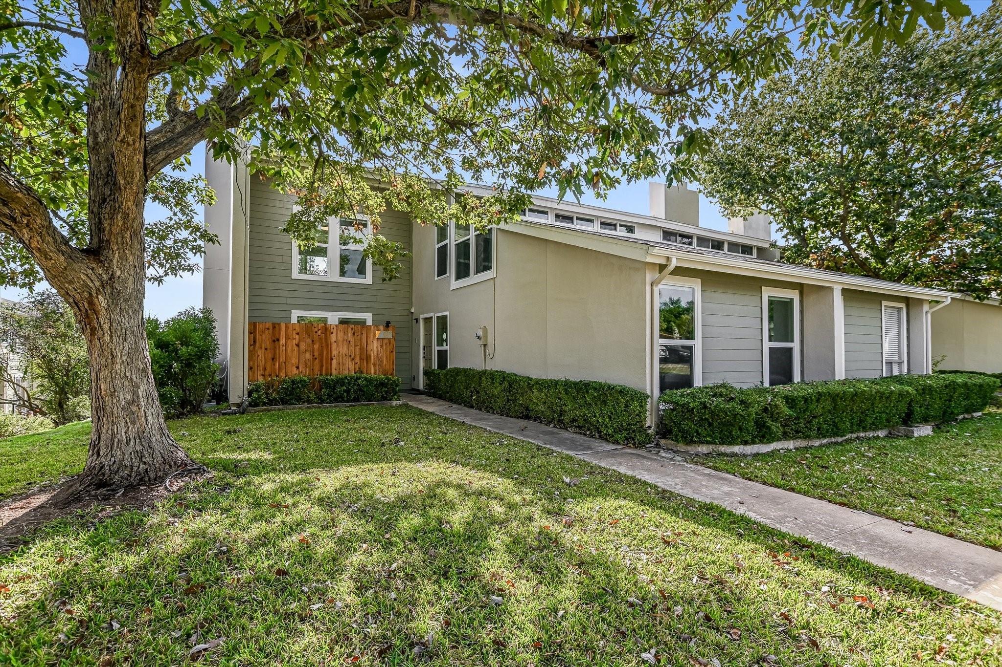 100 Lido, Lakeway, TX 78734 — photo 1