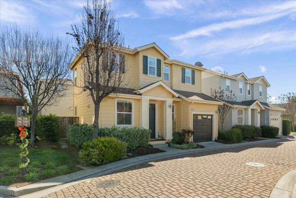 704 Tennyson Drive, Gilroy, CA 95020 — photo 1