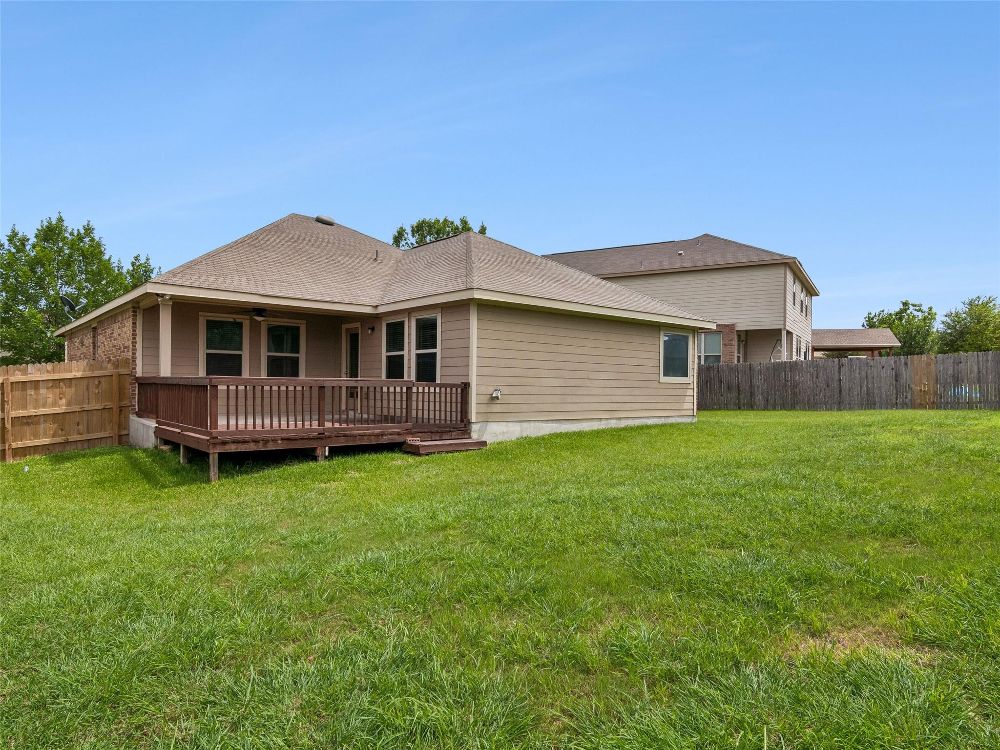 1820 Strawcove, New Braunfels, TX 78130 — photo 1