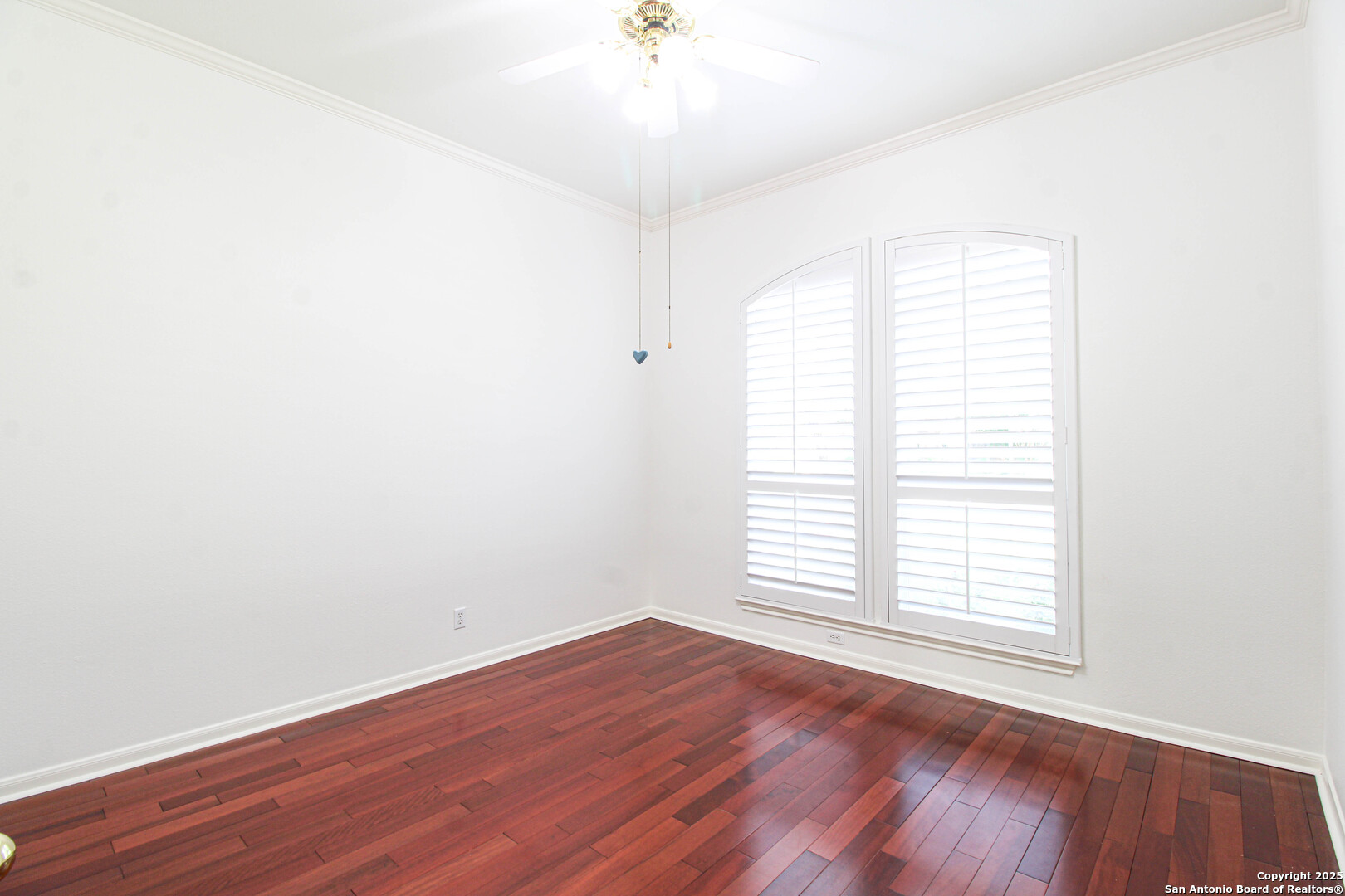 121 ANTLER CIR, ,  78232 — photo 1