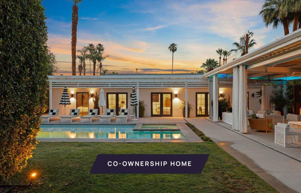 470 E Avenida Olancha, Palm Springs, CA 92264 — photo 1