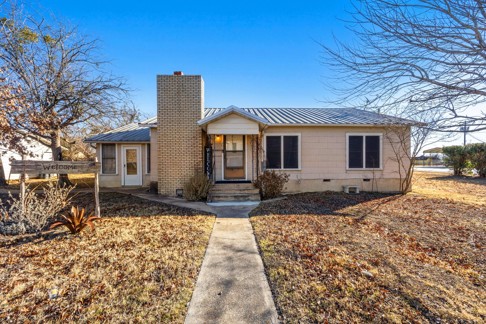 200 College, Florence, TX 76527 — photo 1
