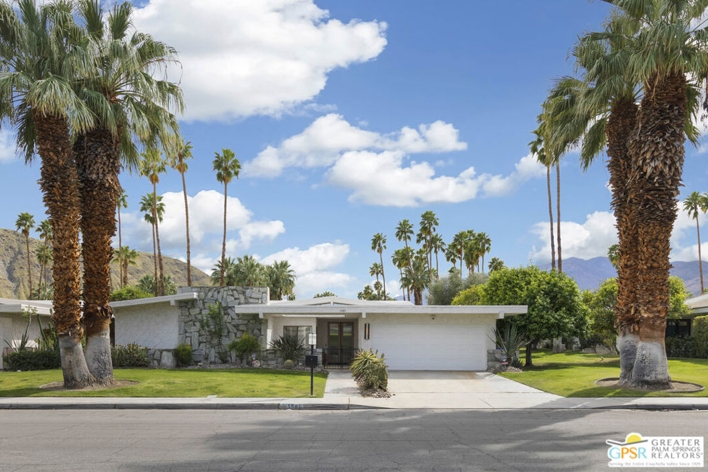1585 E Sierra Way, Palm Springs, CA 92264 — photo 1