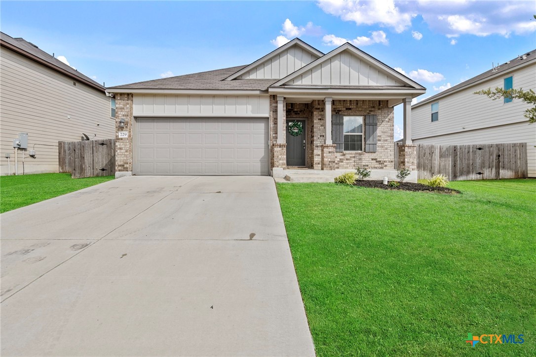 729 Tupelo Tank Drive, New Braunfels, TX 78130 — photo 1