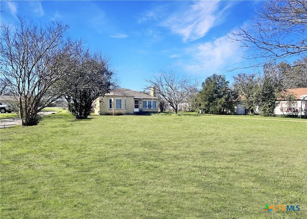1915 & 1925 S Wall Street, Belton, TX 76513 — photo 1