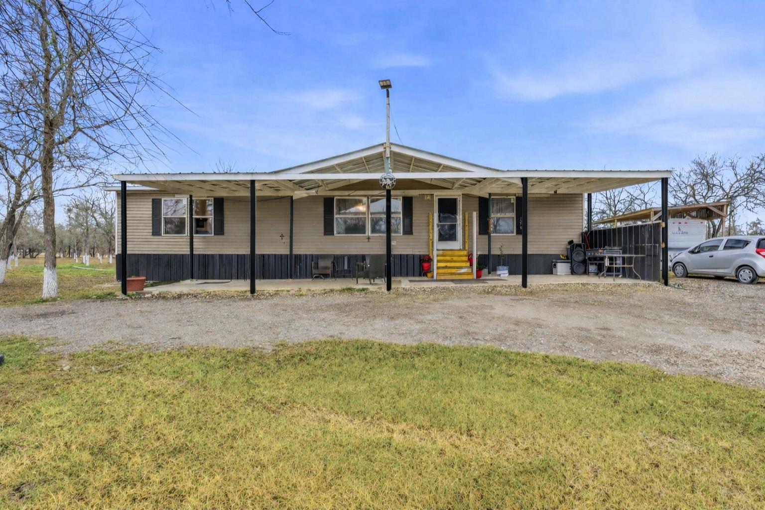 1278 Fm 812, Cedar Creek, TX 78612 — photo 1