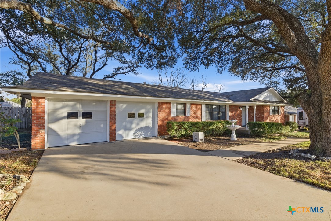 3413 Meadow Oaks Drive, Temple, TX 76502 — photo 1