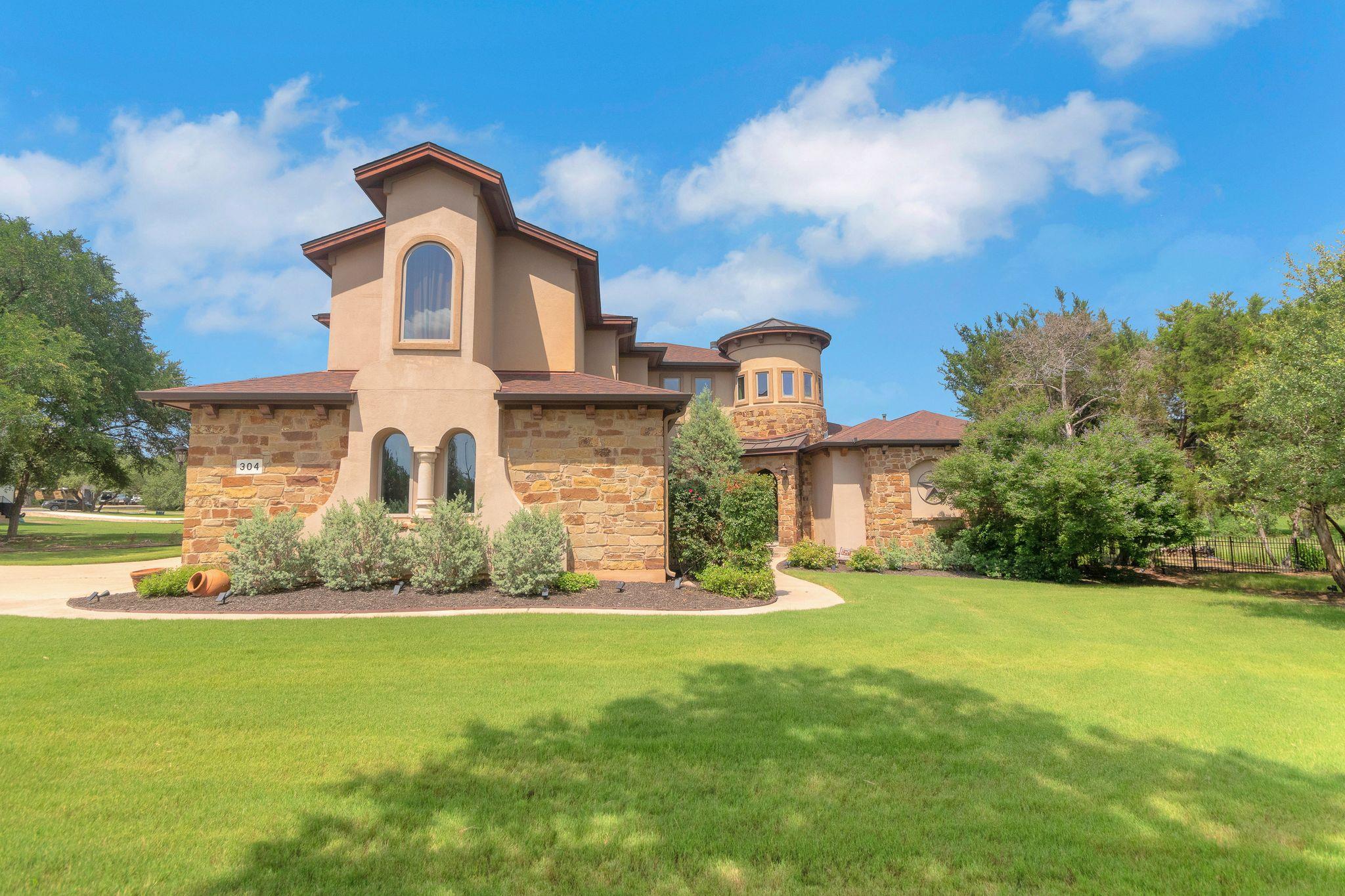 304 Pheasant Meadow, Liberty Hill, TX 78642 — photo 1