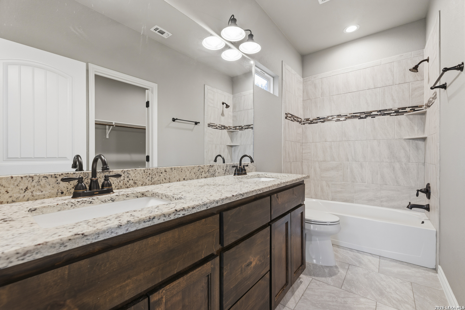 1407 TANGLEWOOD TRL, , 78070 — photo 1