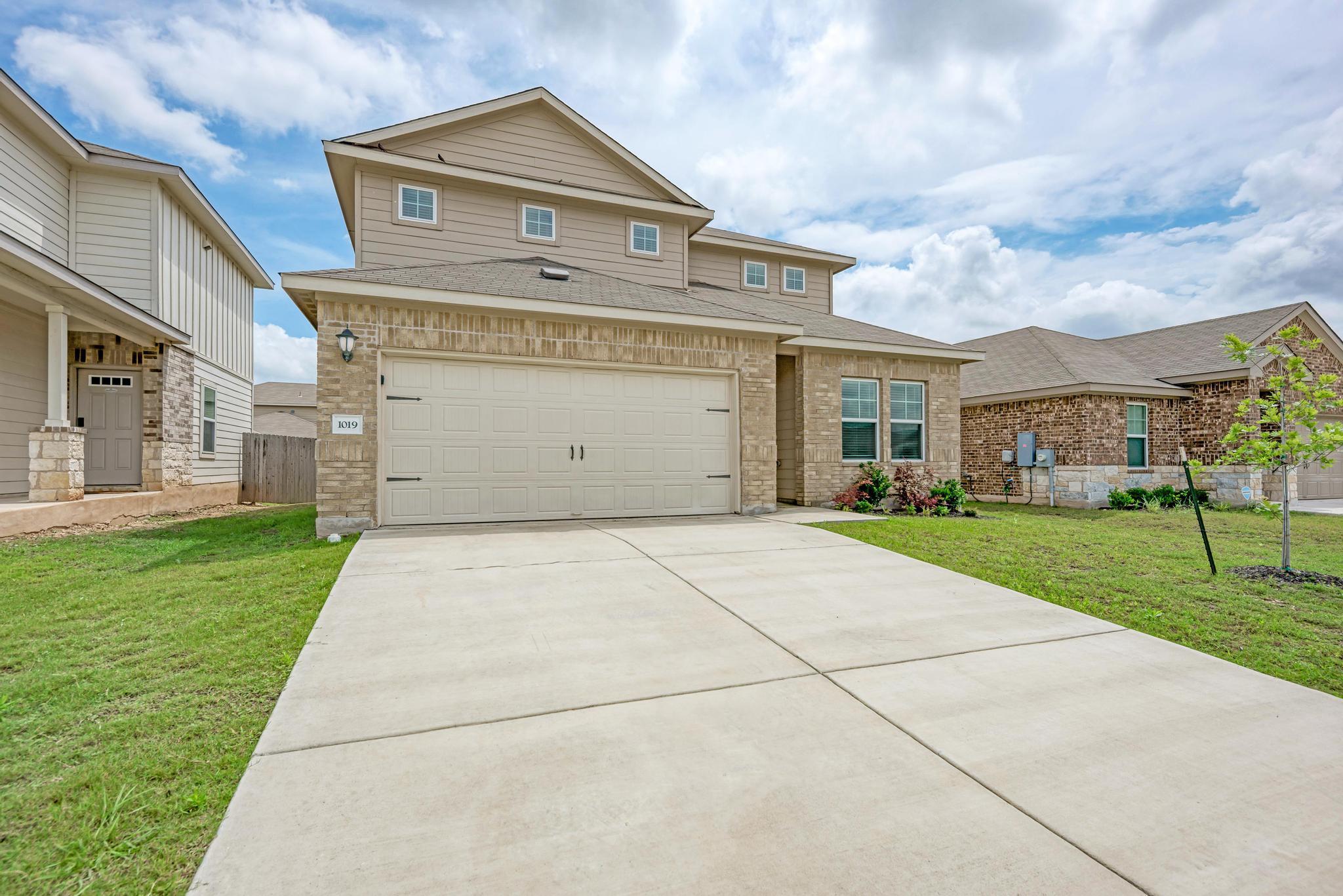 1019 Round Bale, Hutto, TX 78634 — photo 1