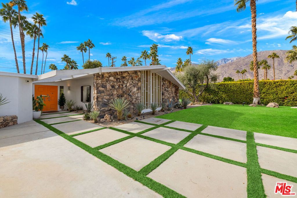 1155 E Mesquite Avenue, Palm Springs, CA 92264 — photo 1