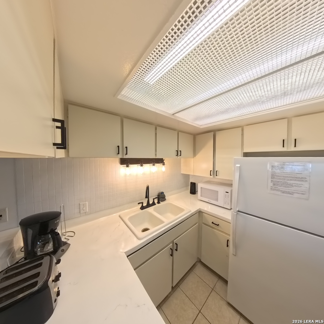15340 LEEWARD DR, ,  78418 — photo 1