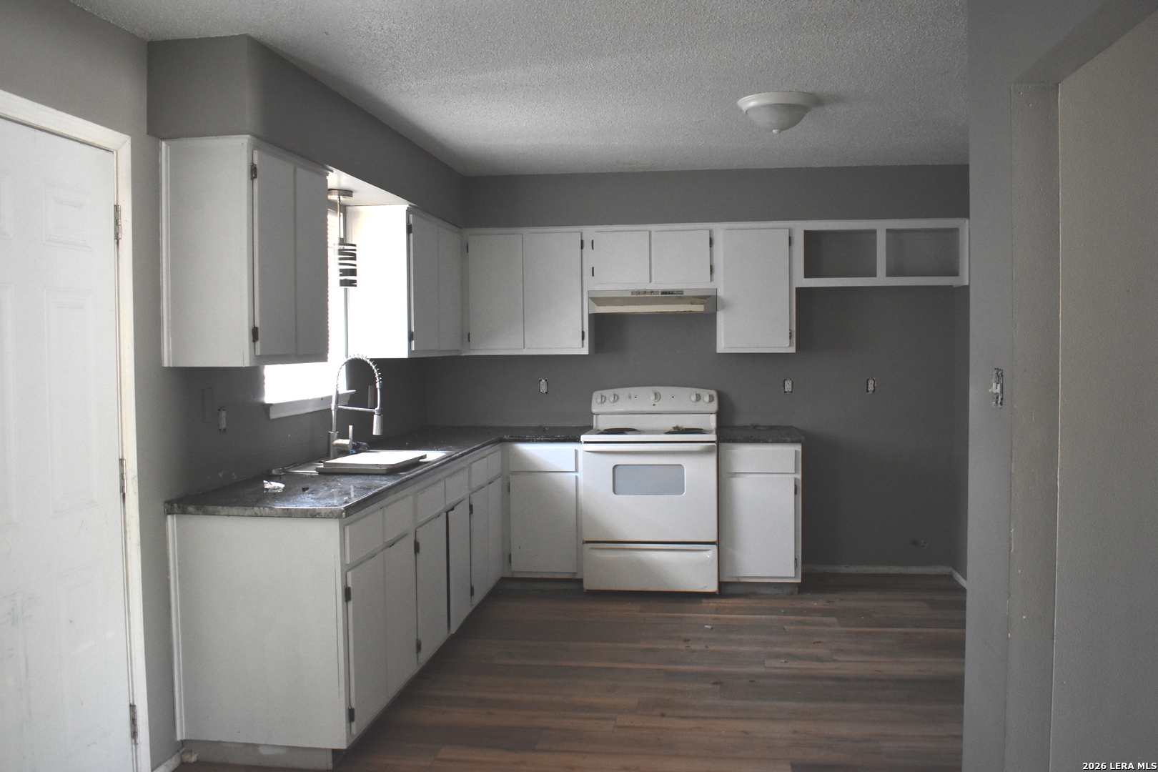 304 Meadow Drive, , 78124 — photo 1