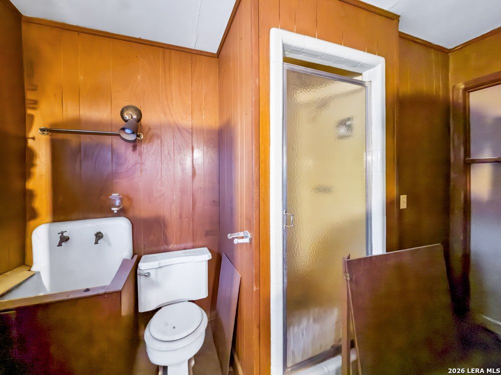 2922 Buena Vista St, ,  78207 — photo 1