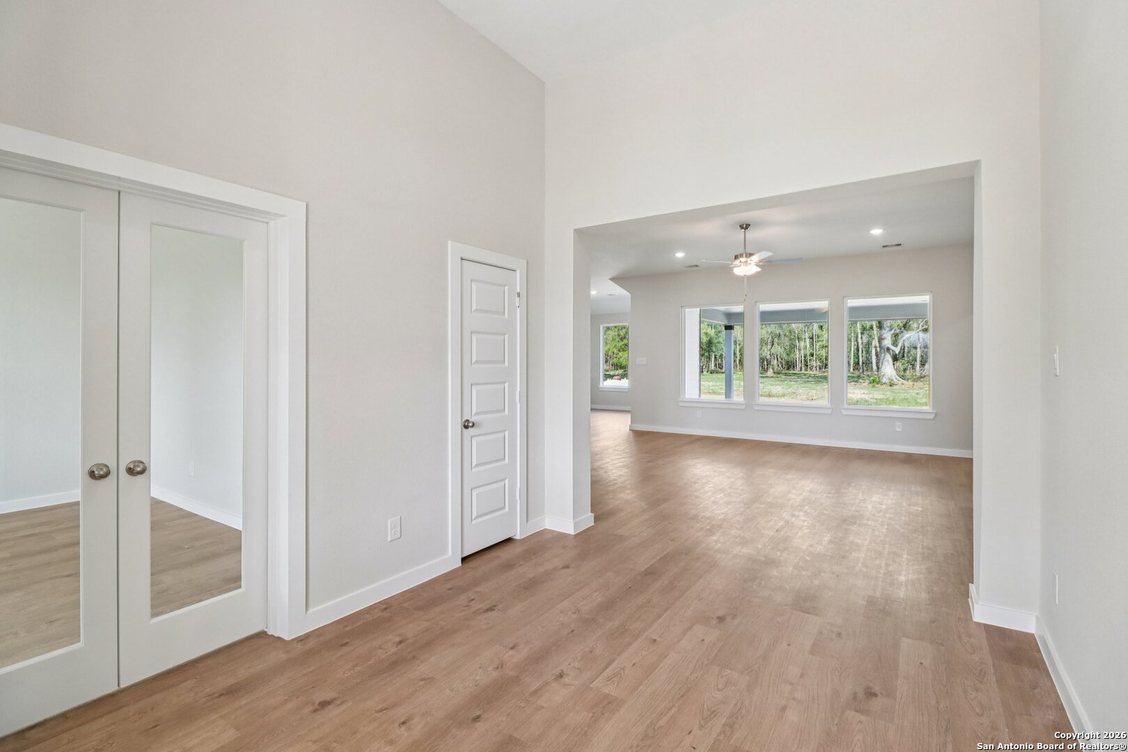 1610 Vista View Drive, ,  78064 — photo 1