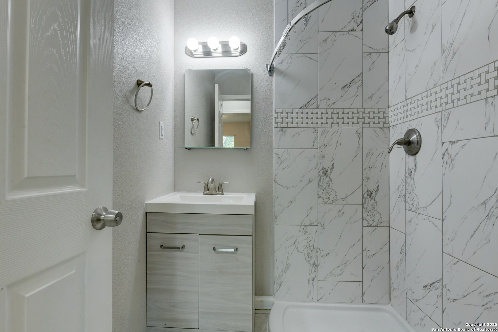 4342 Lehman Dr., ,  78219 — photo 1