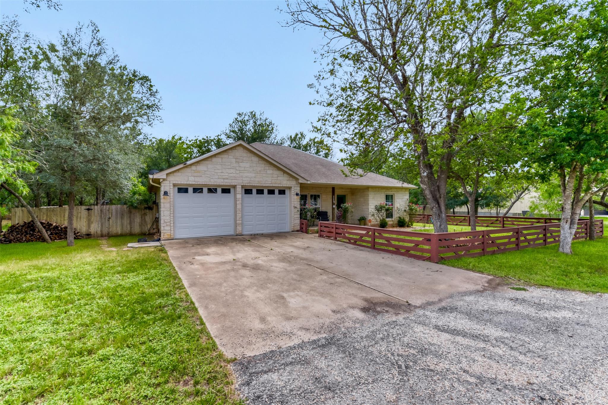115 Mokulua, Bastrop, TX 78602 — photo 1