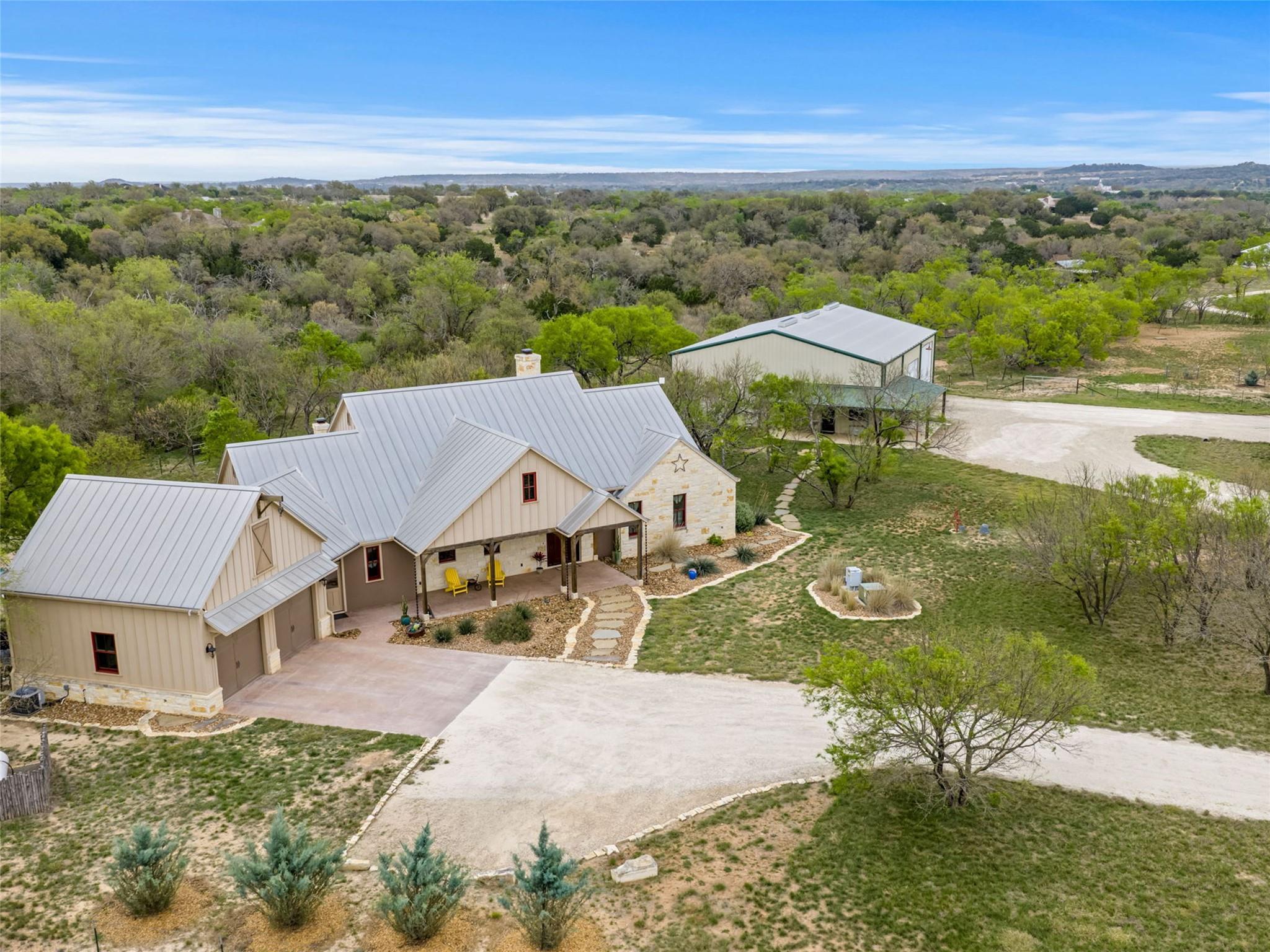 1503 Funf Kinder, Fredericksburg, TX 78624 — photo 1