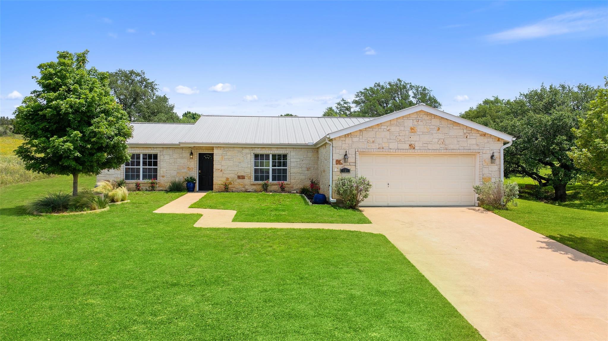 151 Uplift, Horseshoe Bay, TX 78657 — photo 1
