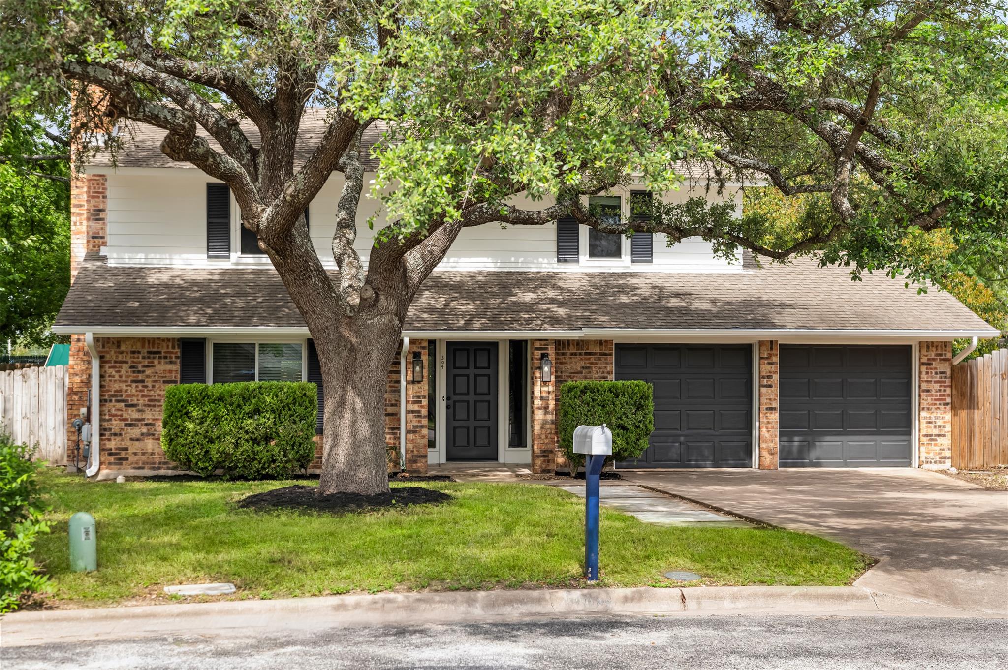 304 Clearsky, Austin, TX 78745 — photo 1