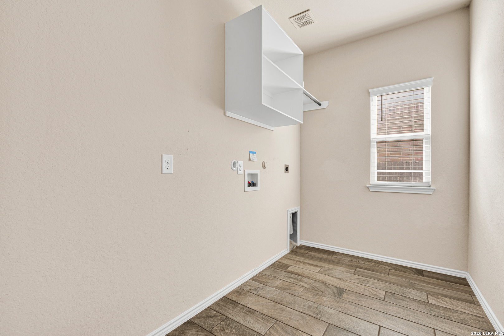 14814 Flint Gln, ,  78254 — photo 1
