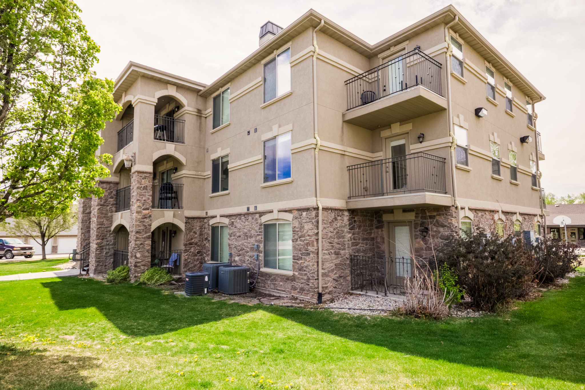 840 S 130 E #F201, Vernal, UT 84078 — photo 1