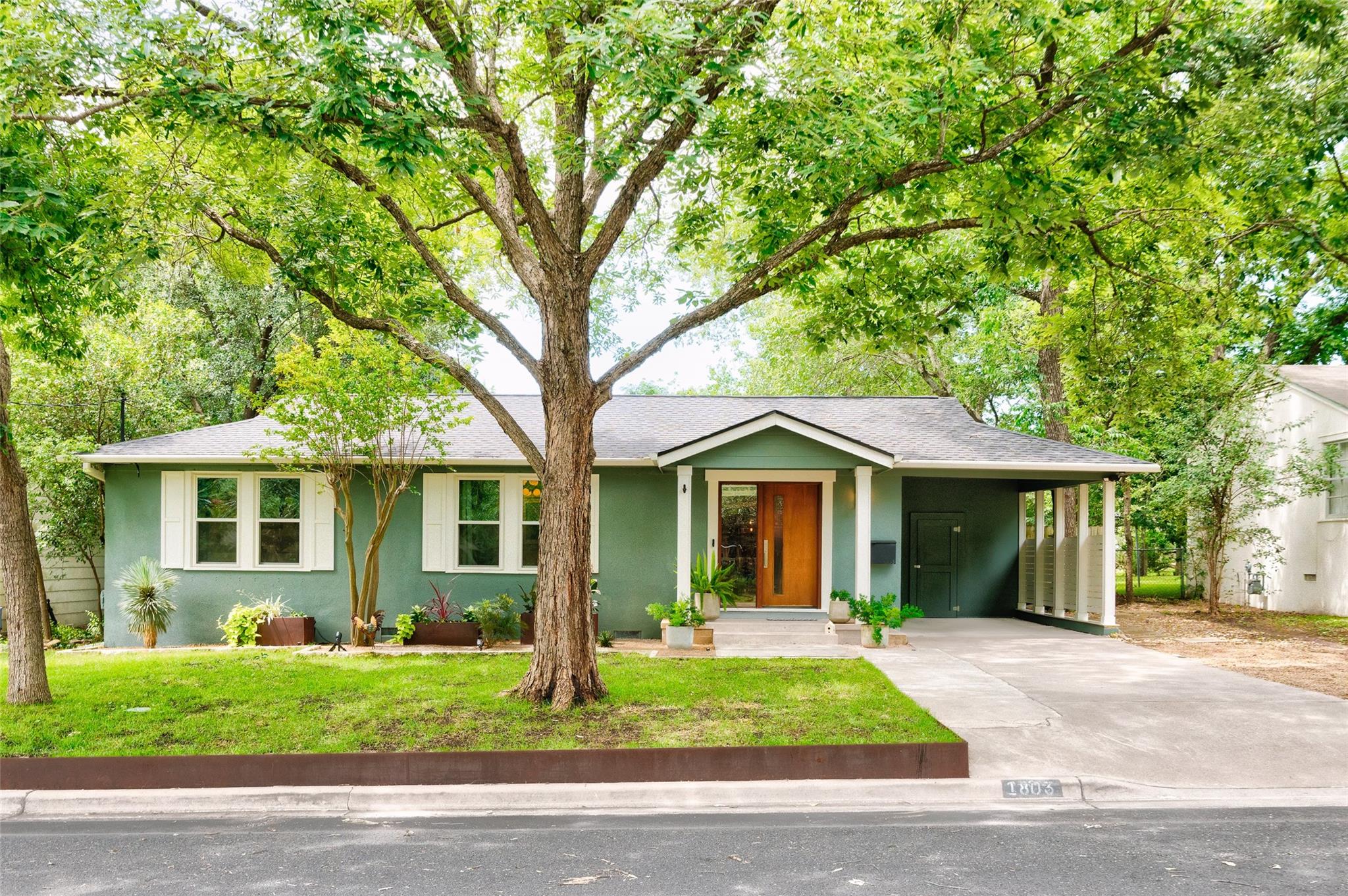 1803 Alguno, Austin, TX 78757 — photo 1