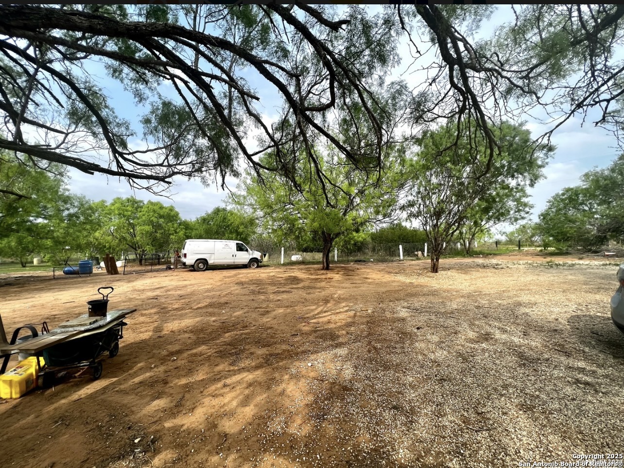 140 CR 2666, , 78057 — photo 1
