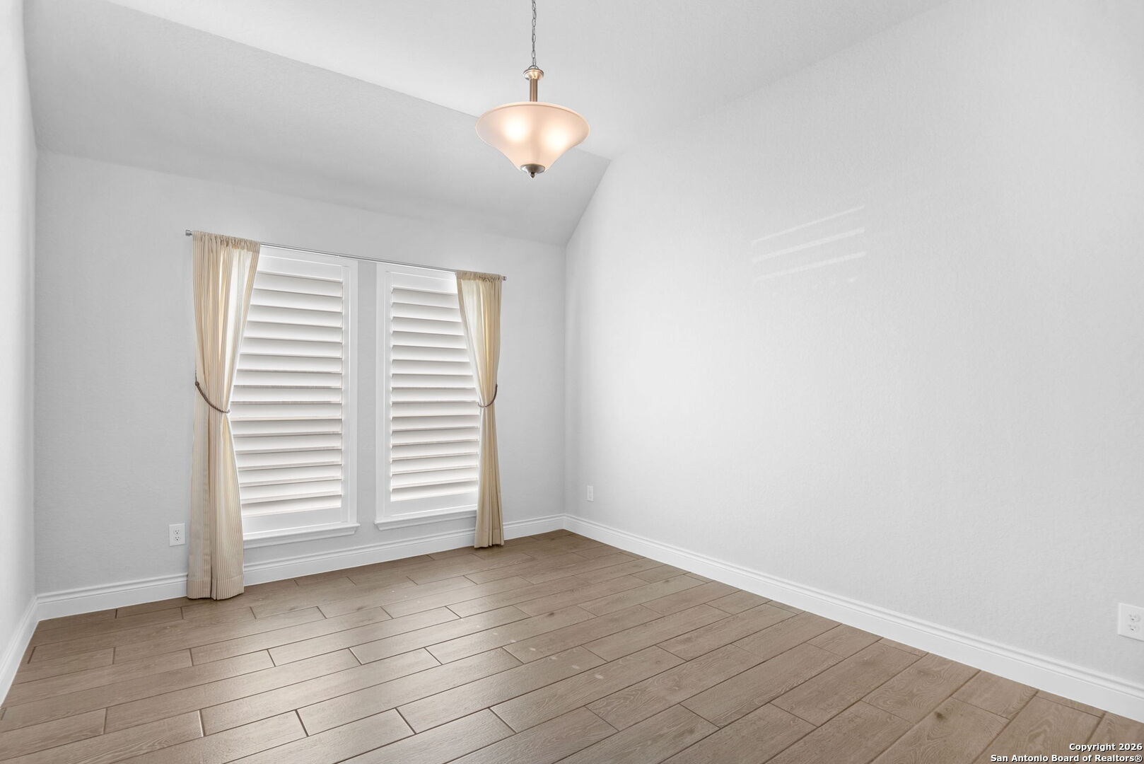 3136 Little Creek Path, ,  78155 — photo 1