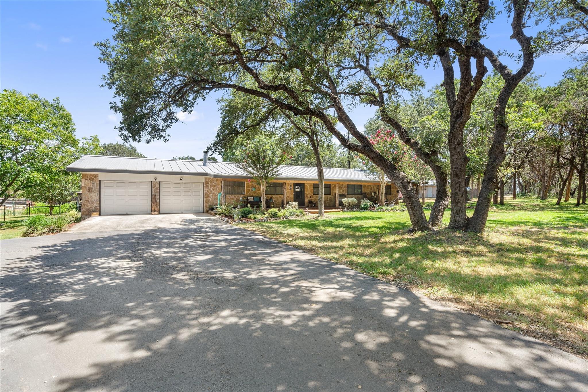 491  Lone Oak Rd, New Braunfels, TX 78132 — photo 1
