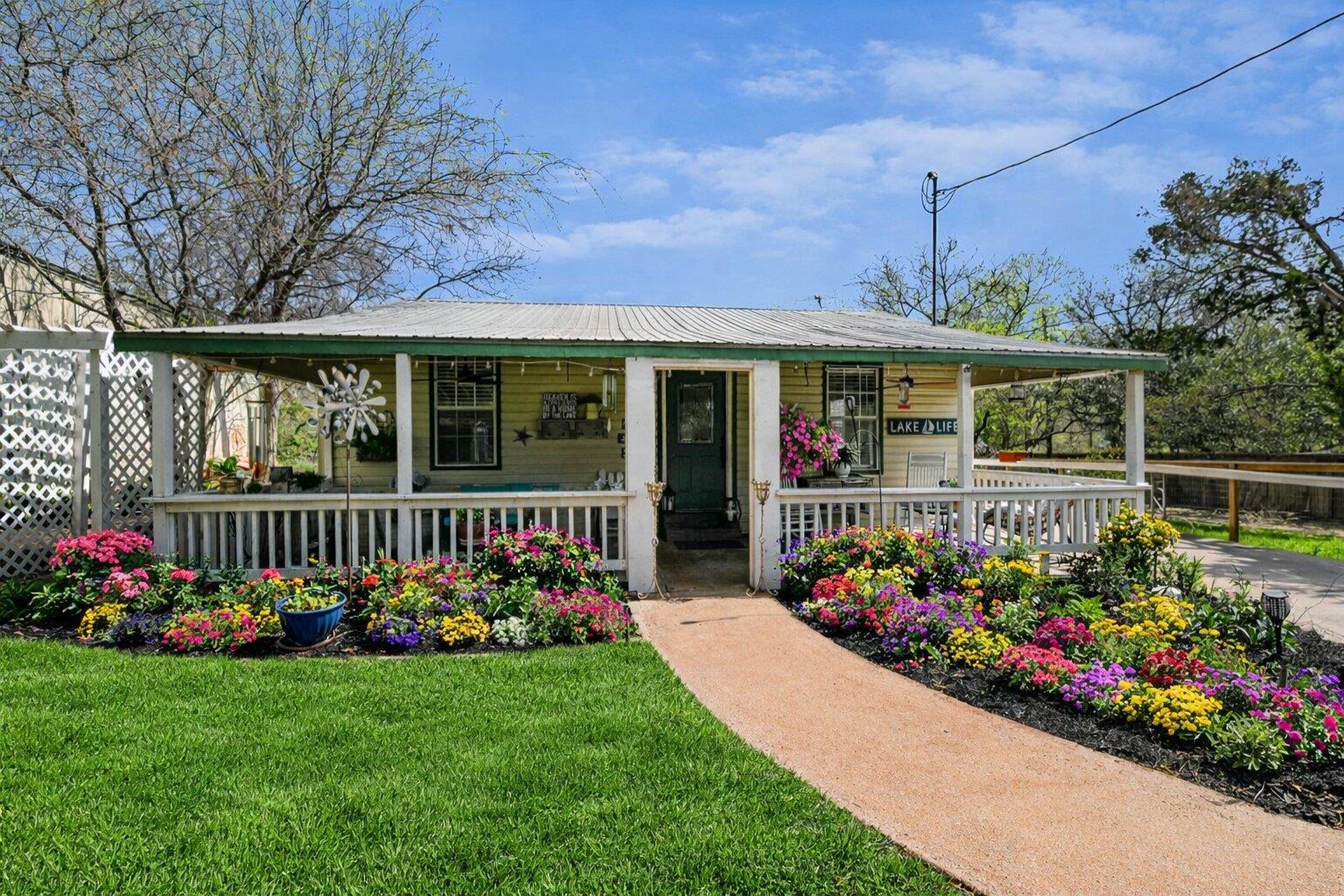 17009 Darleen, Leander, TX 78641 — photo 1