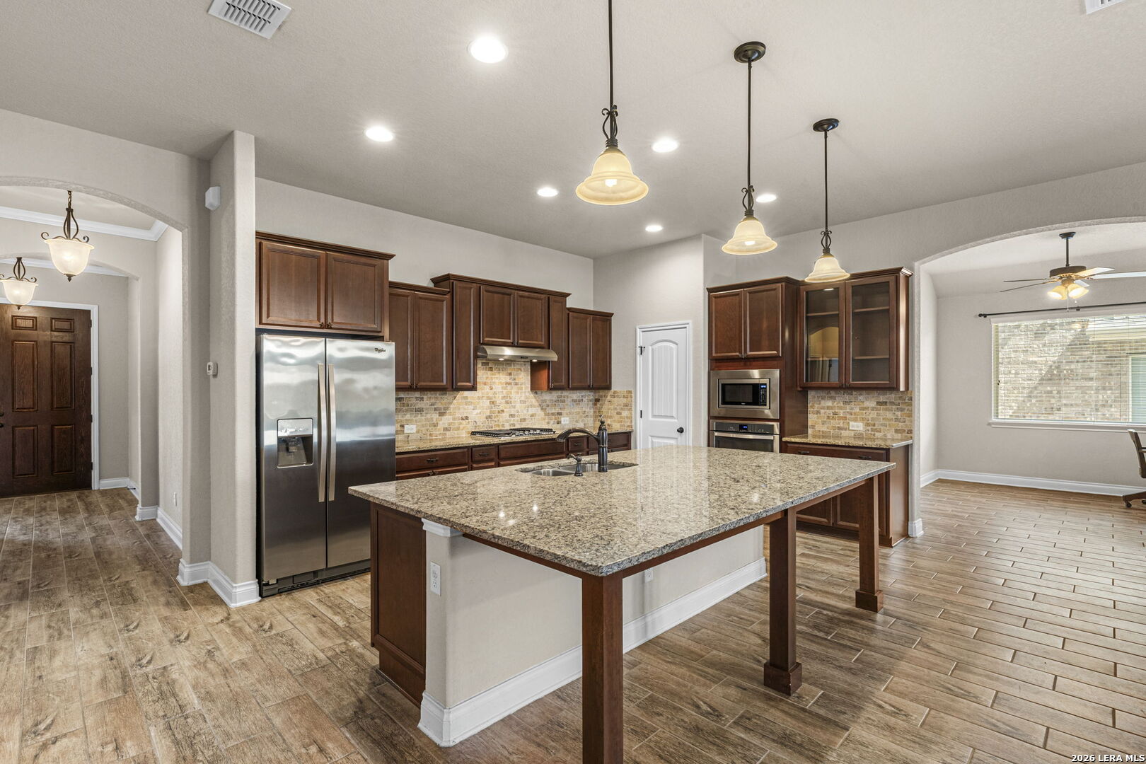 1082 Cedar Glen Dr, New Braunfels, TX 78132 — photo 1