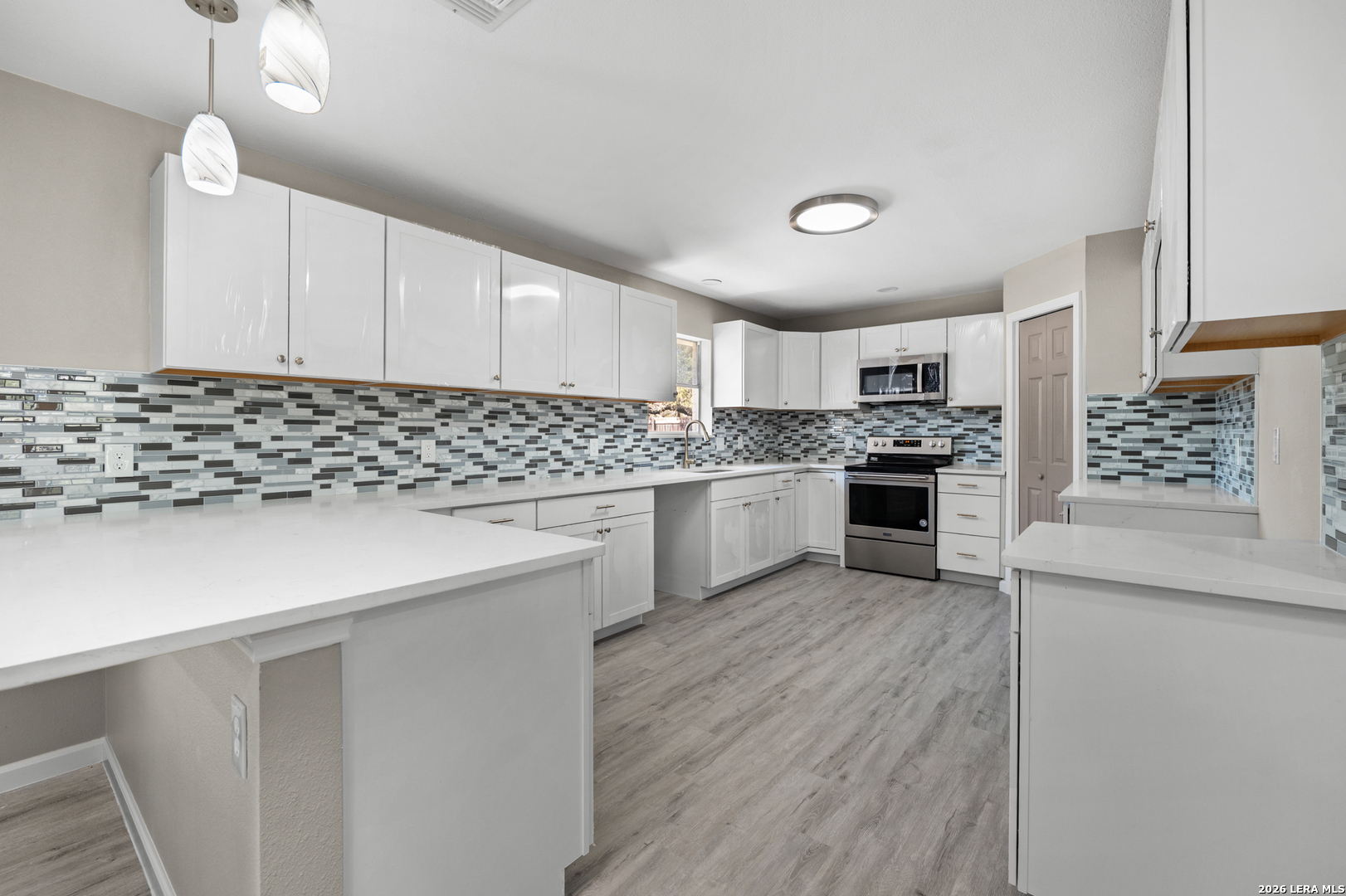 113 crestline, ,  78064 — photo 1