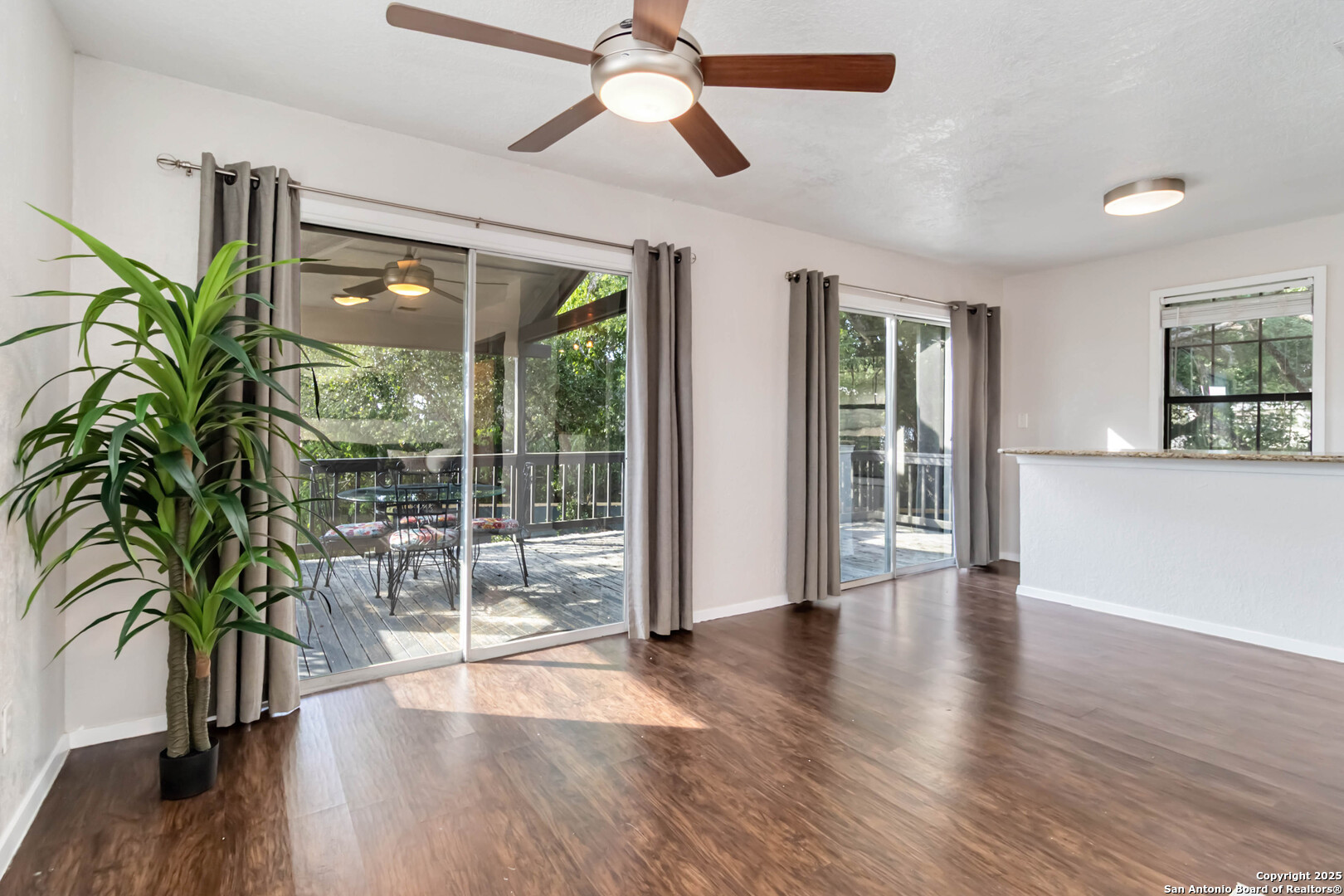 1359 GLENN DR, ,  78133 — photo 1