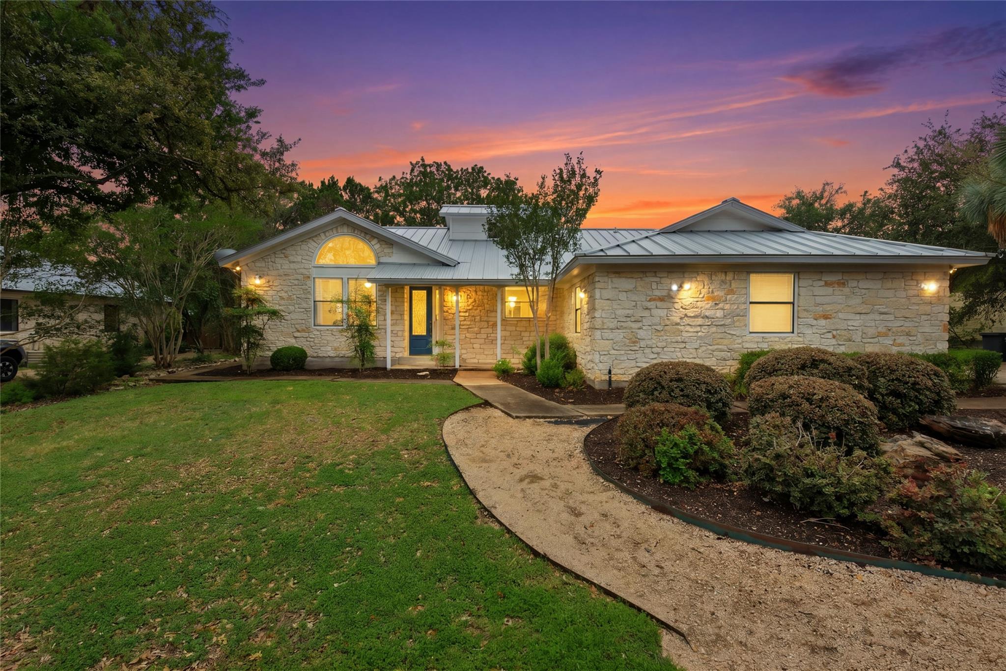 140 Donna, Wimberley, TX 78676 — photo 1