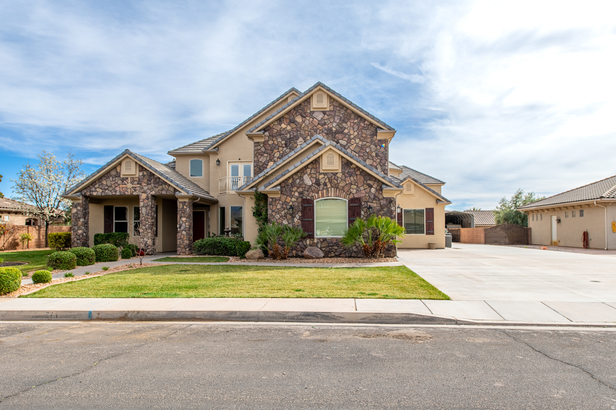 325 W RIVER WILLOW LN LN, Washington, UT 84780 — photo 1