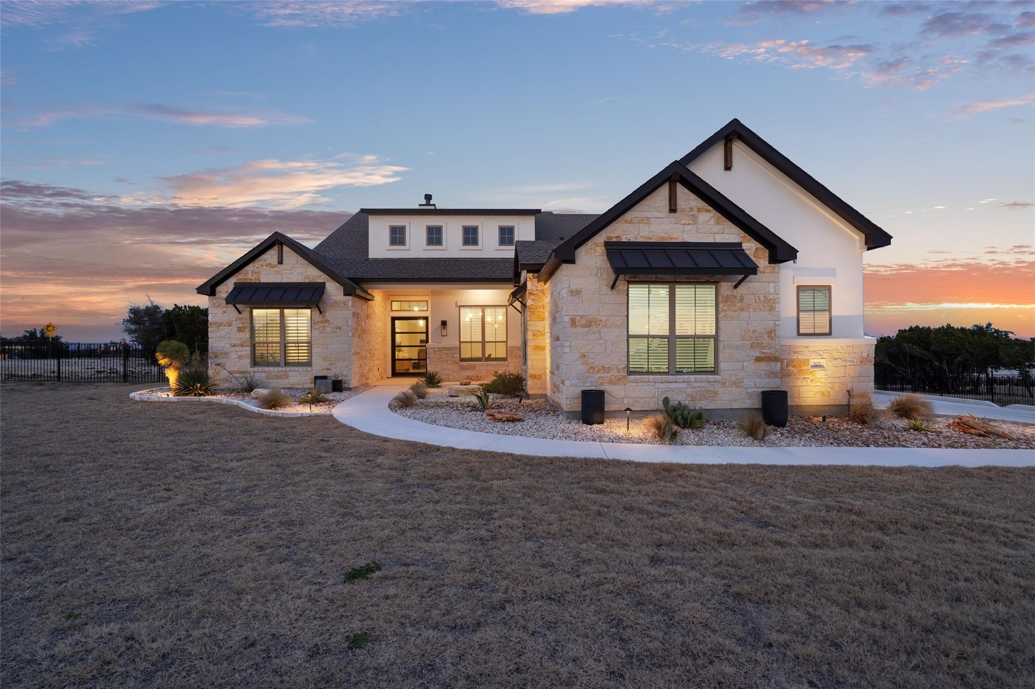 501 Francis, Liberty Hill, TX 78642 — photo 1