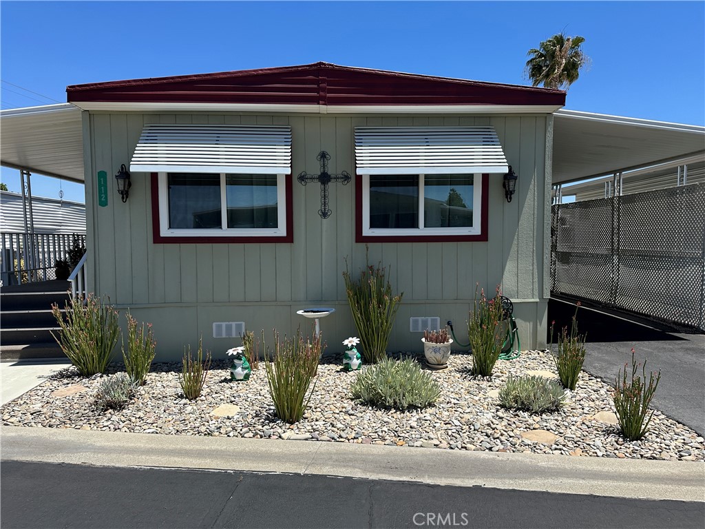 260 N Lyon Avenue 112, Hemet, CA 92543 — photo 1
