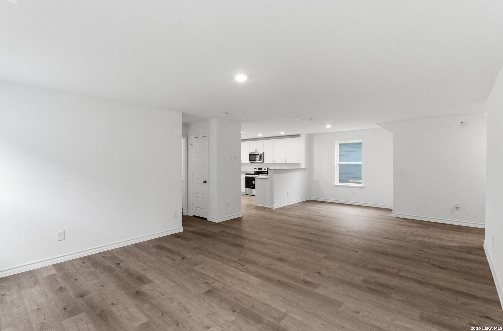442 White Heron Way, ,  78124 — photo 1