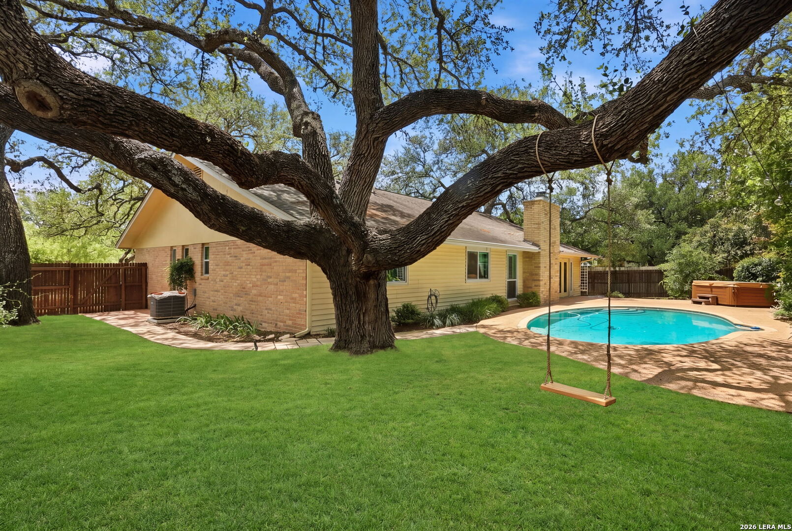 14402 TARA OAK ST, , 78231 — photo 1