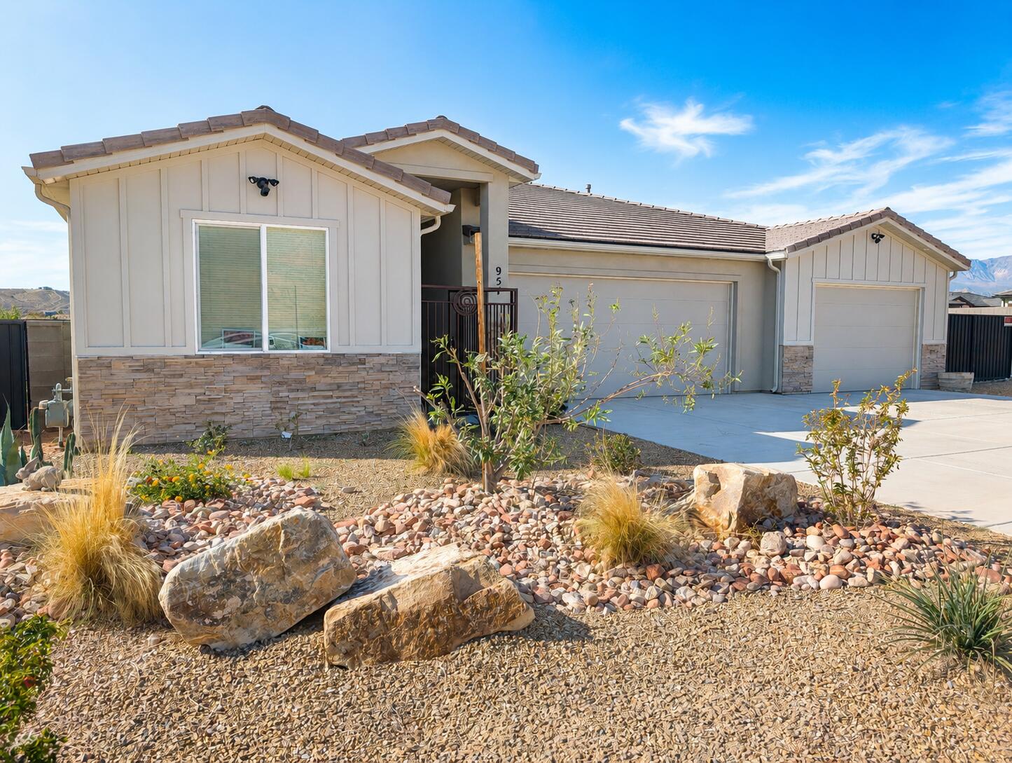 951 N MAIN ST A, La Verkin, UT 84745 — photo 1