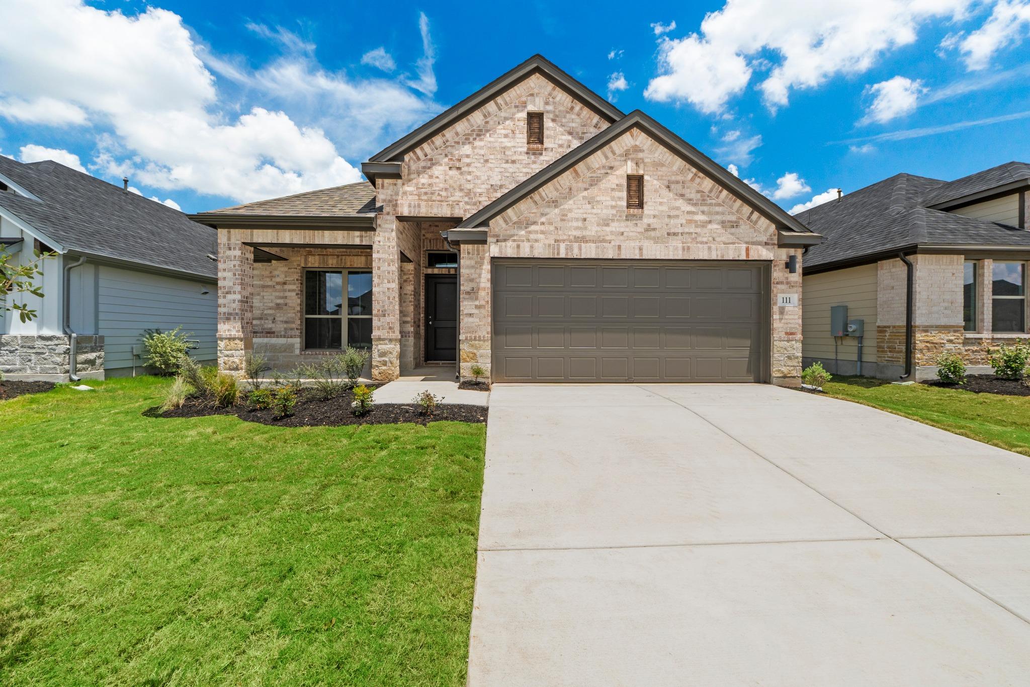 111 Malibu, Hutto, TX 78634 — photo 1