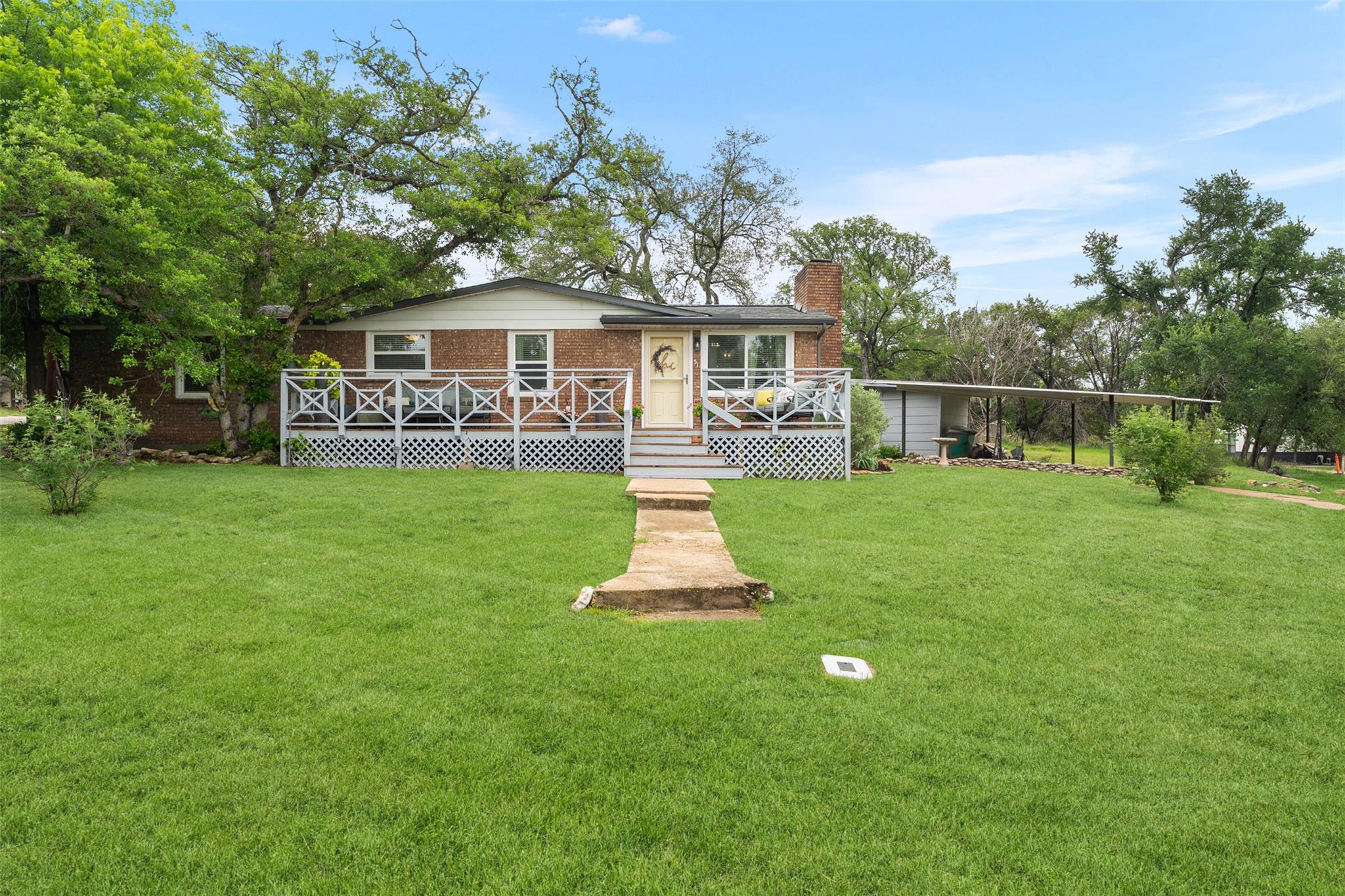 51 Cliffside, Belton, TX 76513 — photo 1