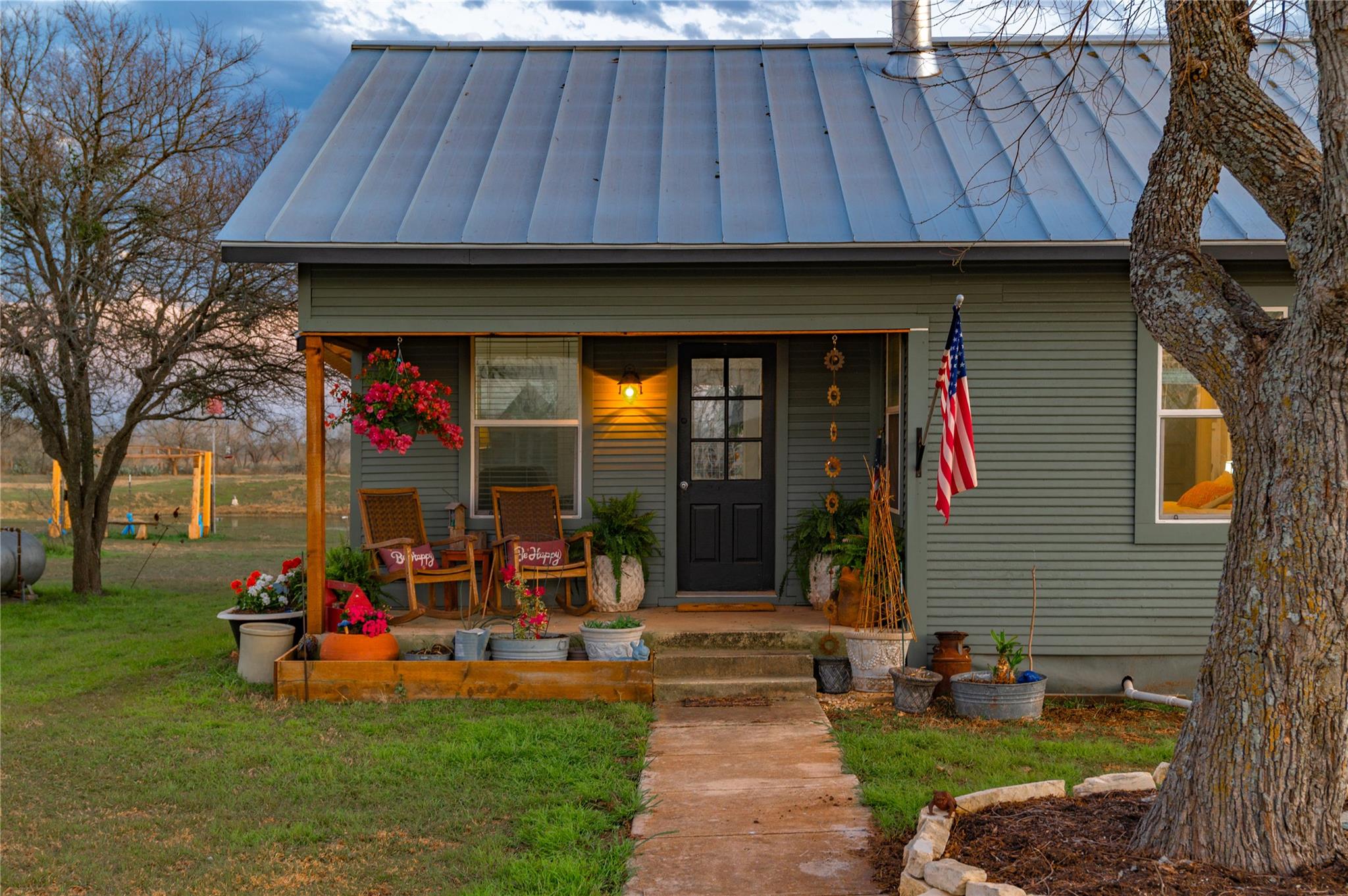7150 Linne, Seguin, TX 78155 — photo 1