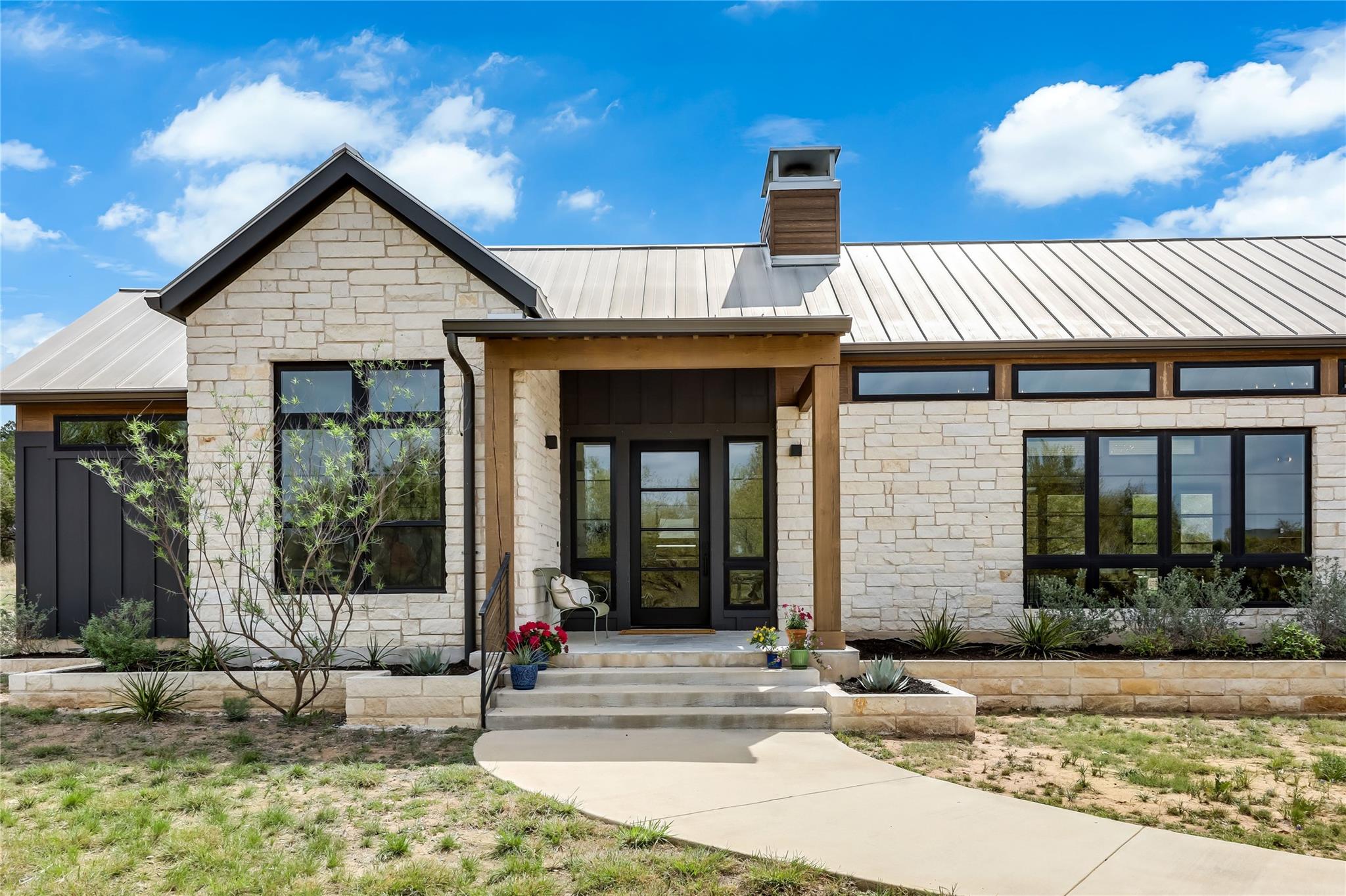 329 Calvary, Dripping Springs, TX 78620 — photo 1