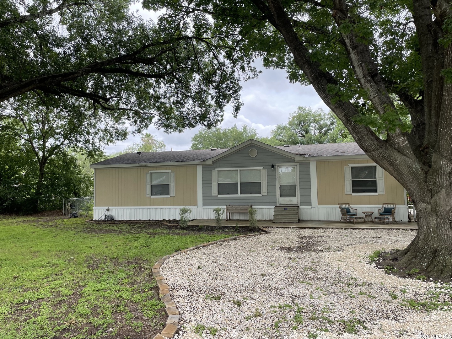 321 ELM DR, ,  78123 — photo 1