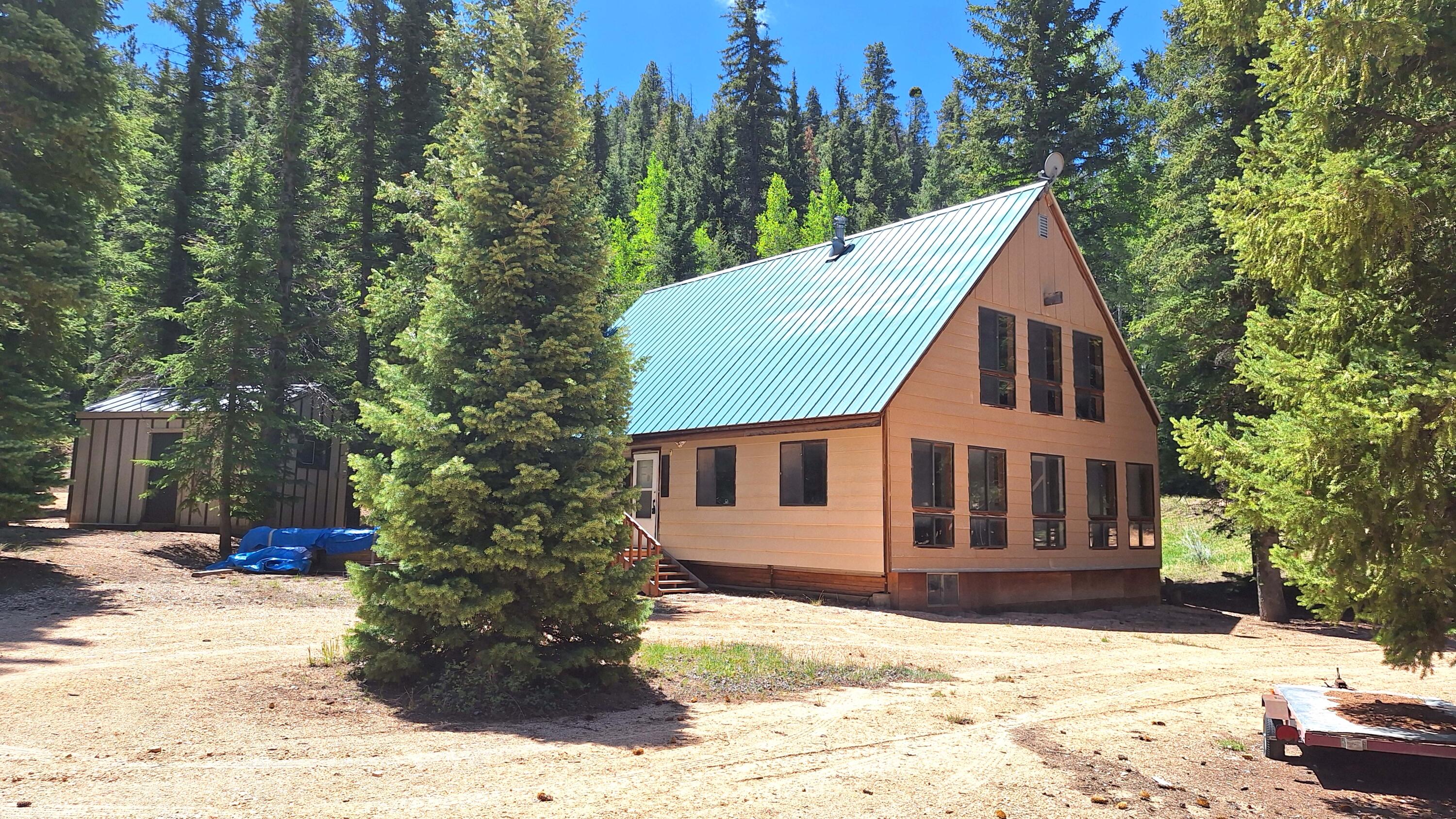 3655 E Sequoia DR, Alton, UT 84710
