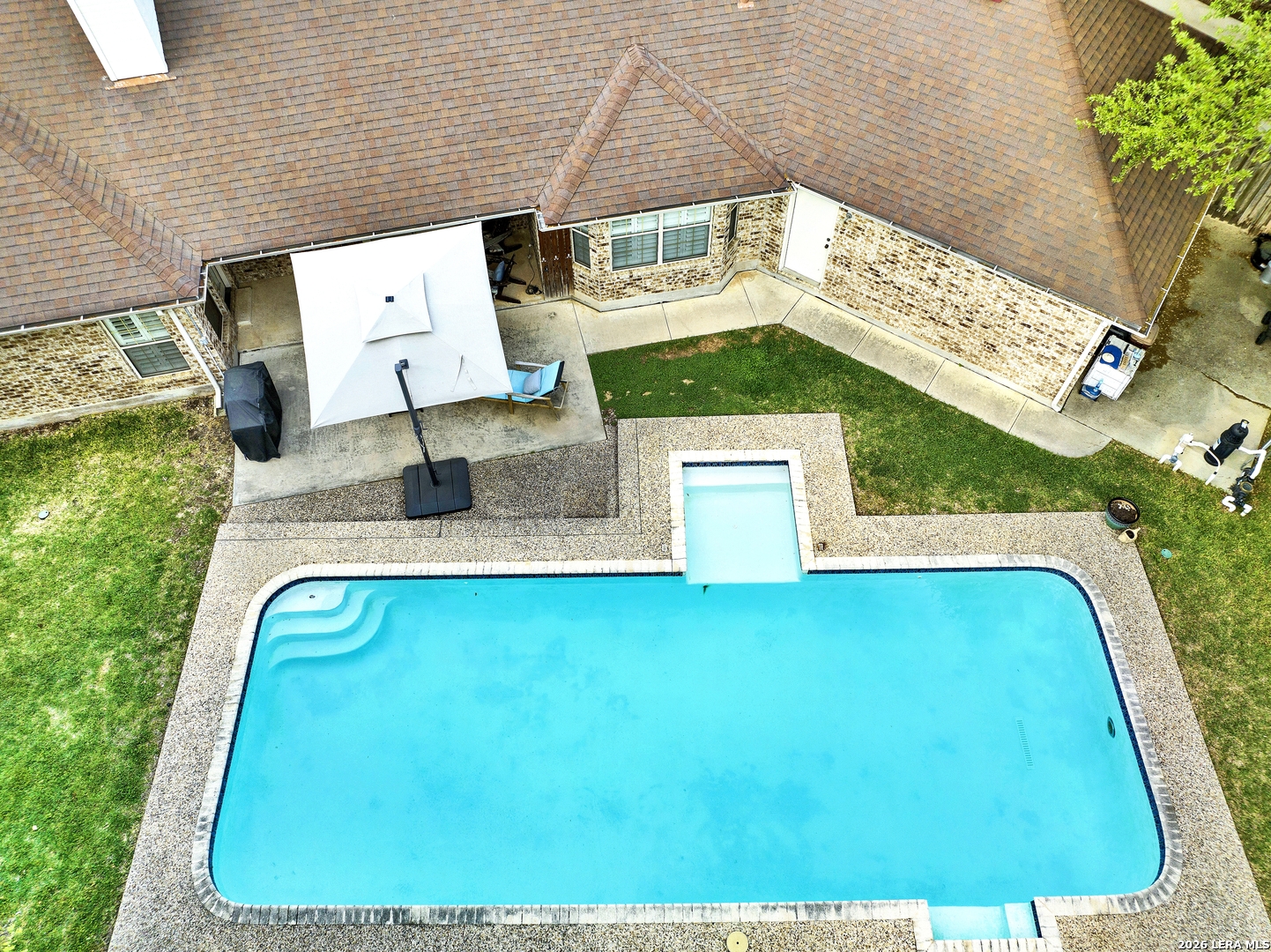 1512 OAK TREE CIR, ,  78154 — photo 1